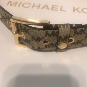 Michael Kors Logo  Belt Beige and Black Size M